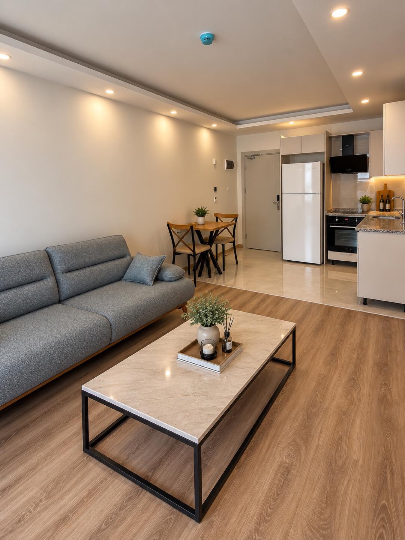 Suite Time Antalya — Deluxe Suite, mutfak ve yaşam alanı